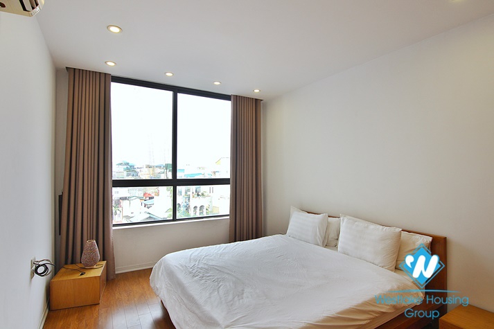 Top Trendy furnished 2 bedroom apartment with vintage elements with a lot of natural light and lake view 